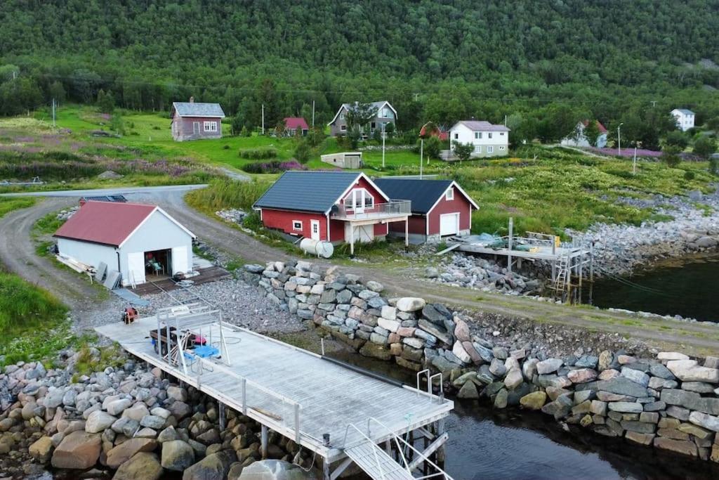 Leilighet I Rorbu Pa Kaldfarnes - Yttersia Senja Esterno foto