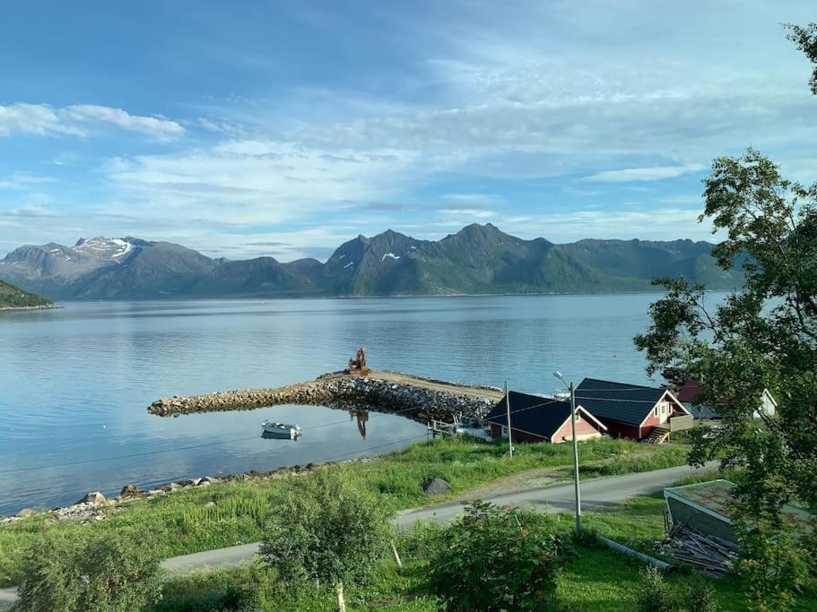 Leilighet I Rorbu Pa Kaldfarnes - Yttersia Senja Esterno foto